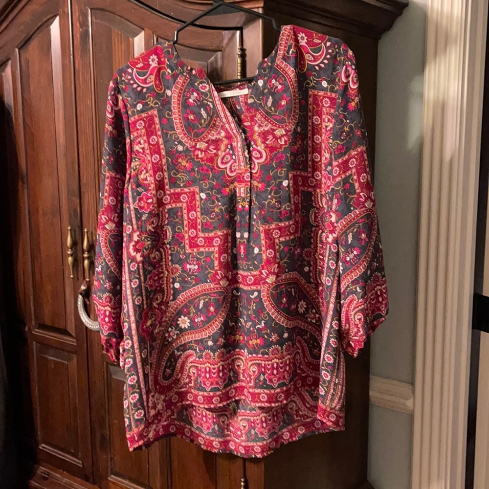 Women’s Blouse